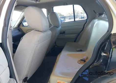 2011 Ford Crown Victoria Police Interceptor из США, поврежденный, VIN 2FABP7BV4BX131576